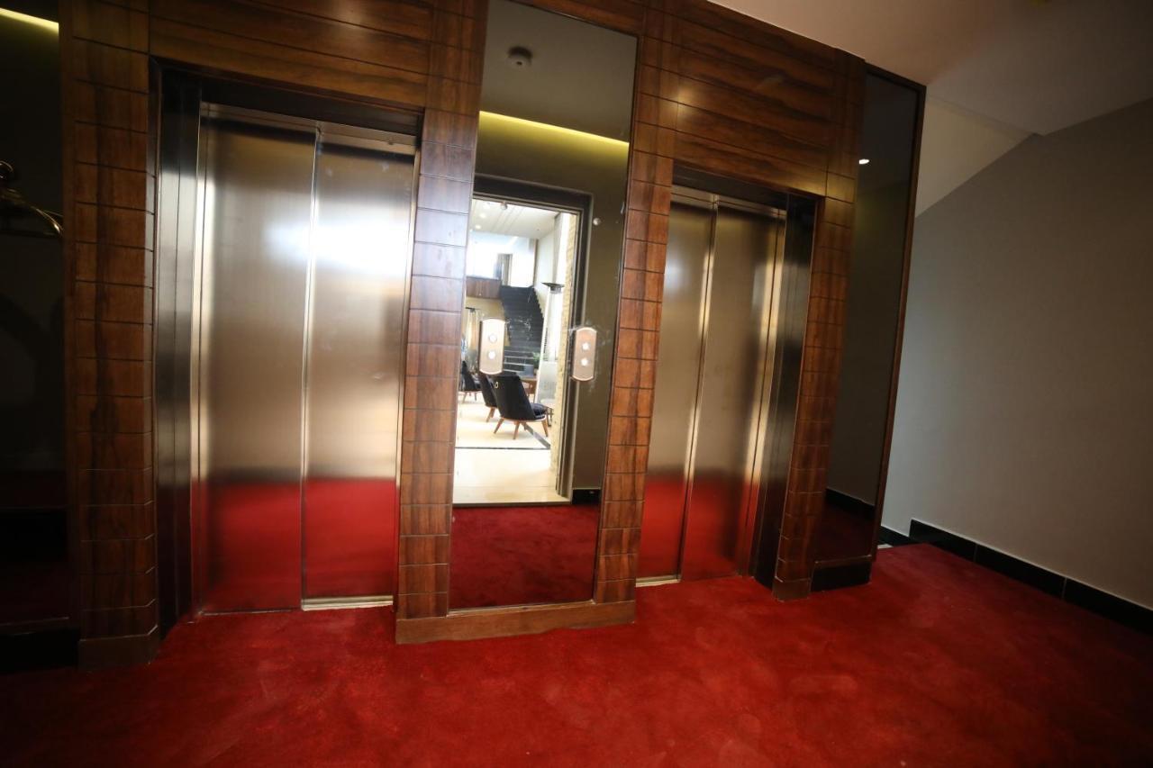 فندق صحارى الخليج Sahara Gulf Hotel Apartments Amman Exteriör bild