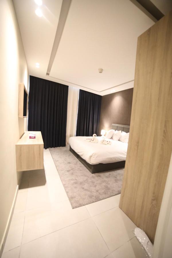فندق صحارى الخليج Sahara Gulf Hotel Apartments Amman Exteriör bild