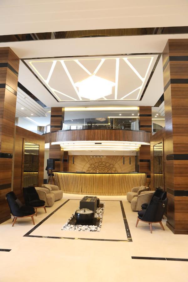 فندق صحارى الخليج Sahara Gulf Hotel Apartments Amman Exteriör bild